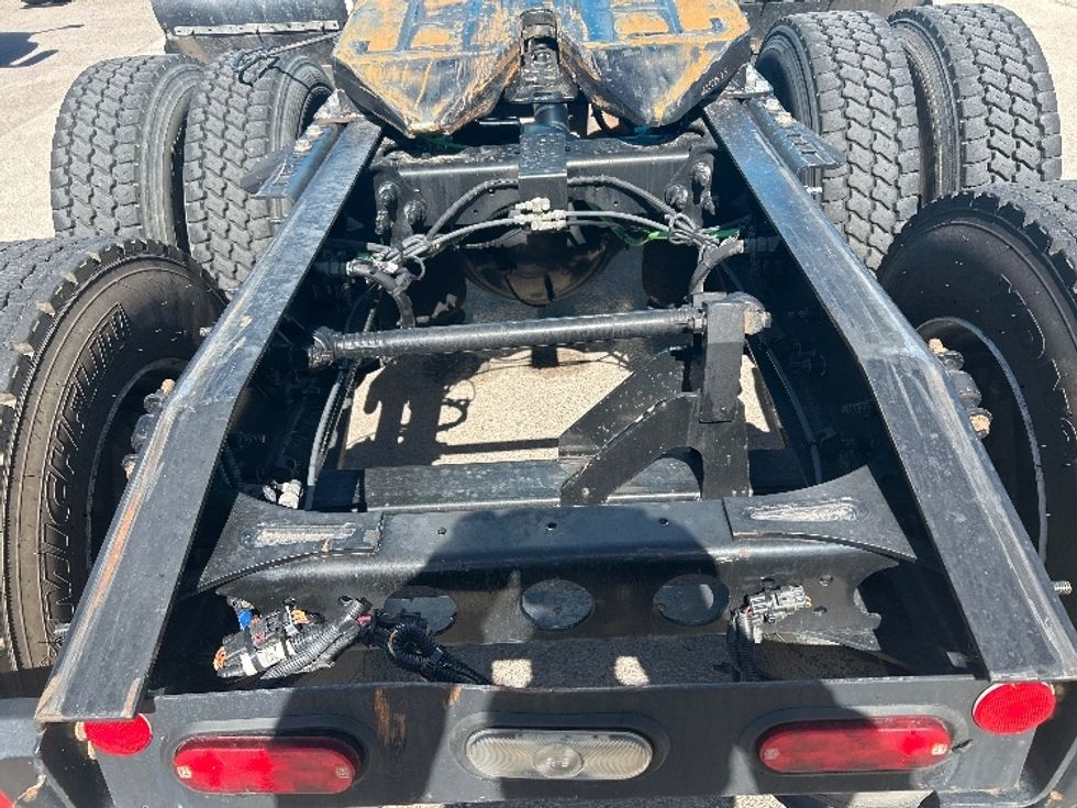 Sleeper Tractor-Heavy Duty Tractors-International-2021-LT625-El Paso-TX-687,129\n\t\tmiles-$ 27,750 - Image 6