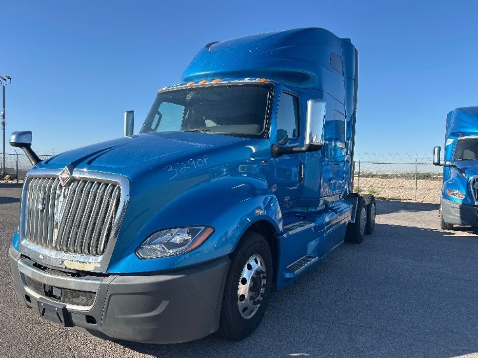 Sleeper Tractor-Heavy Duty Tractors-International-2021-LT625-El Paso-TX-698,324\n\t\tmiles-$ 32,750 - Image 3
