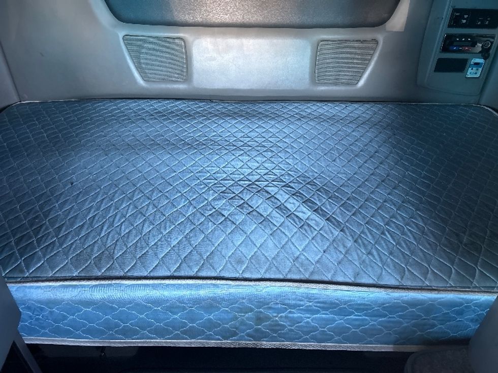 Sleeper Tractor-Heavy Duty Tractors-International-2021-LT625-El Paso-TX-713,215\n\t\tmiles-$ 29,750 - Image 17