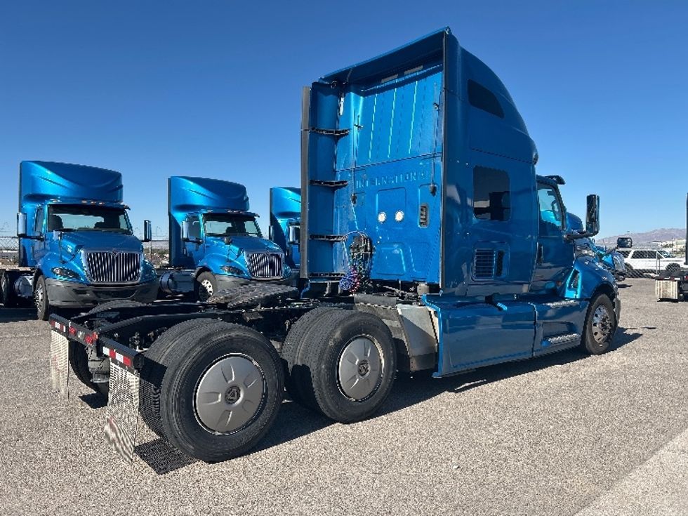 Sleeper Tractor-Heavy Duty Tractors-International-2021-LT625-El Paso-TX-713,215\n\t\tmiles-$ 29,750 - Image 7