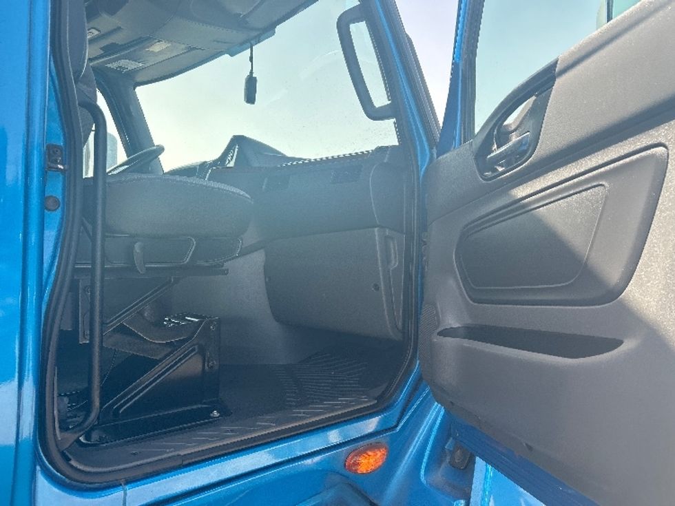 Sleeper Tractor-Heavy Duty Tractors-International-2021-LT625-El Paso-TX-717,116\n\t\tmiles-$ 33,250 - Image 13