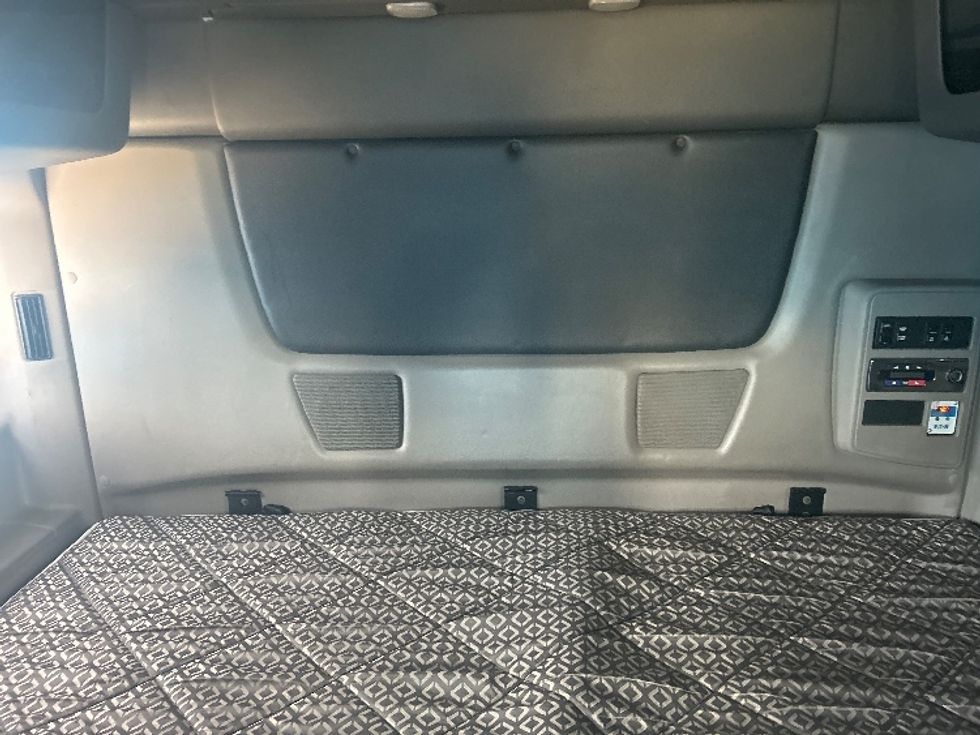 Sleeper Tractor-Heavy Duty Tractors-International-2021-LT625-El Paso-TX-717,116\n\t\tmiles-$ 33,250 - Image 16