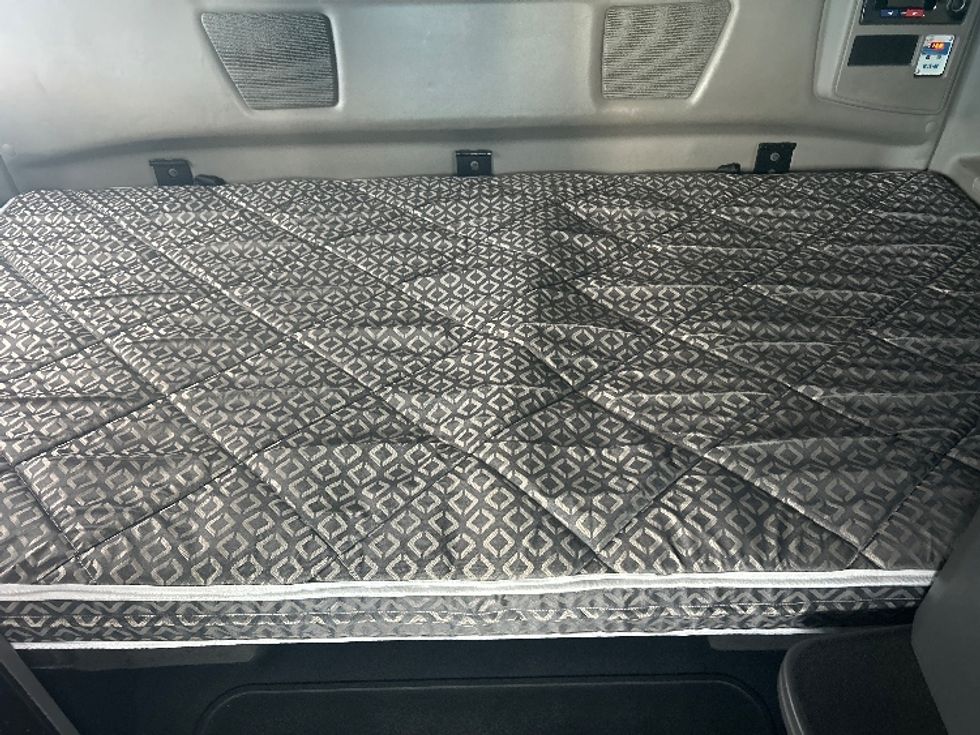 Sleeper Tractor-Heavy Duty Tractors-International-2021-LT625-El Paso-TX-717,116\n\t\tmiles-$ 33,250 - Image 17