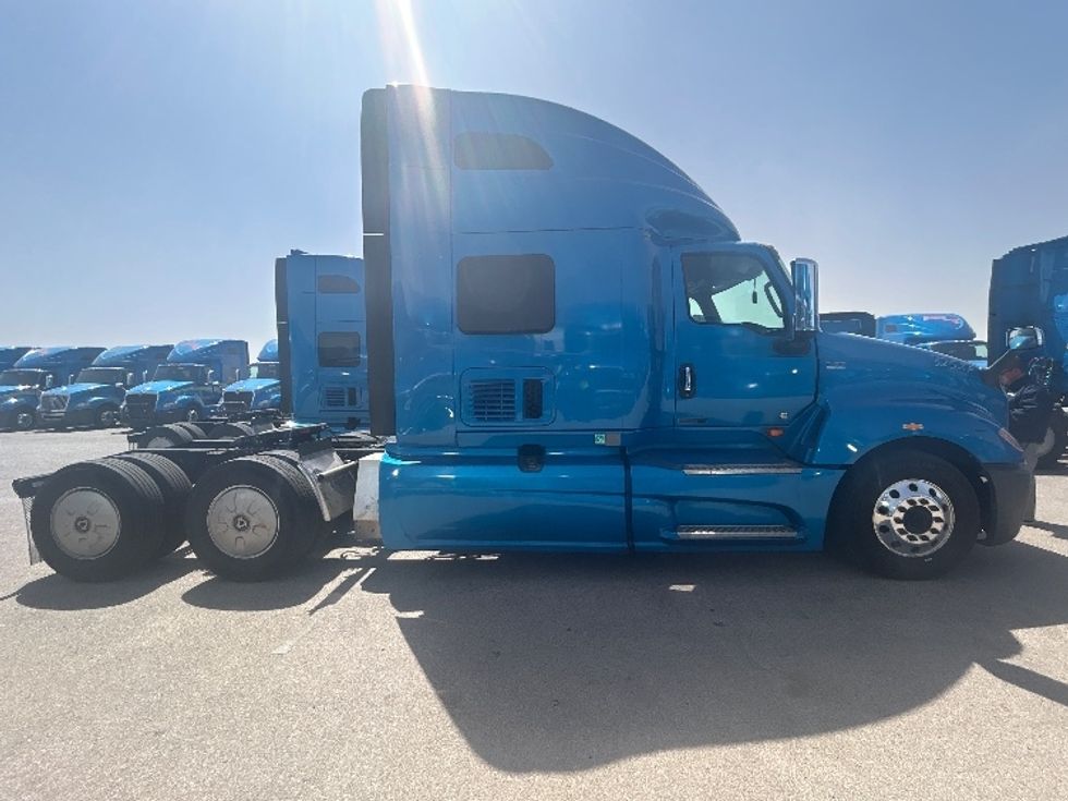 Sleeper Tractor-Heavy Duty Tractors-International-2021-LT625-El Paso-TX-717,116\n\t\tmiles-$ 33,250 - Image 8