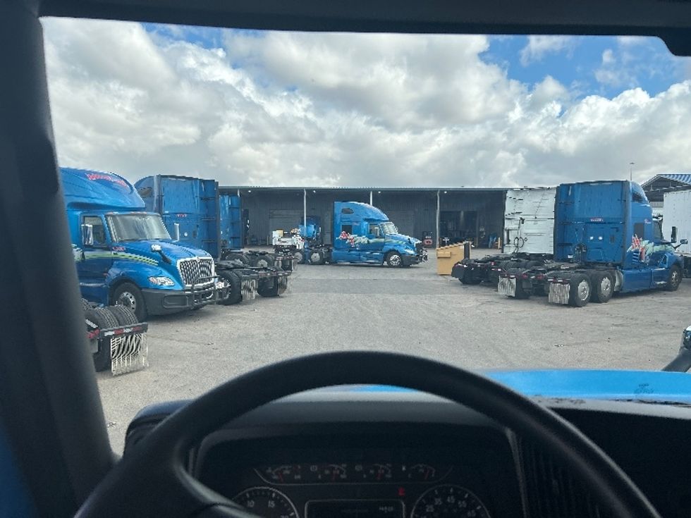 Sleeper Tractor-Heavy Duty Tractors-International-2021-LT625-El Paso-TX-719,523\n\t\tmiles-$ 31,250 - Image 11