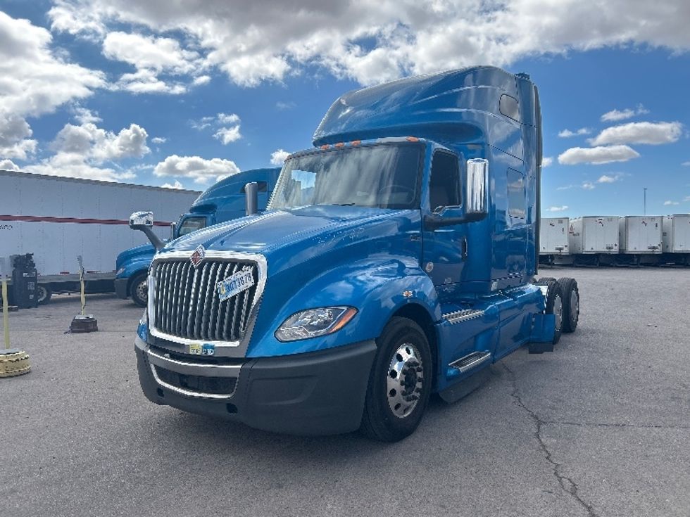 Sleeper Tractor-Heavy Duty Tractors-International-2021-LT625-El Paso-TX-719,523\n\t\tmiles-$ 31,250 - Image 3