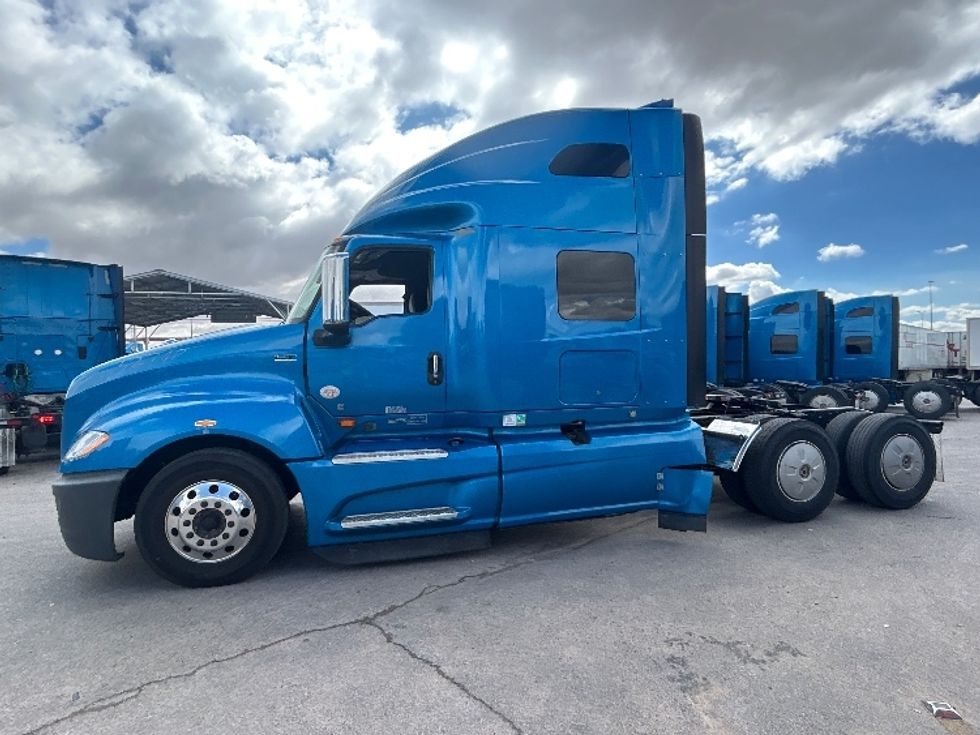 Sleeper Tractor-Heavy Duty Tractors-International-2021-LT625-El Paso-TX-719,523\n\t\tmiles-$ 31,250 - Image 4