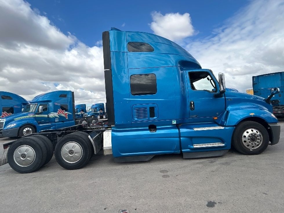 Sleeper Tractor-Heavy Duty Tractors-International-2021-LT625-El Paso-TX-719,523\n\t\tmiles-$ 31,250 - Image 8