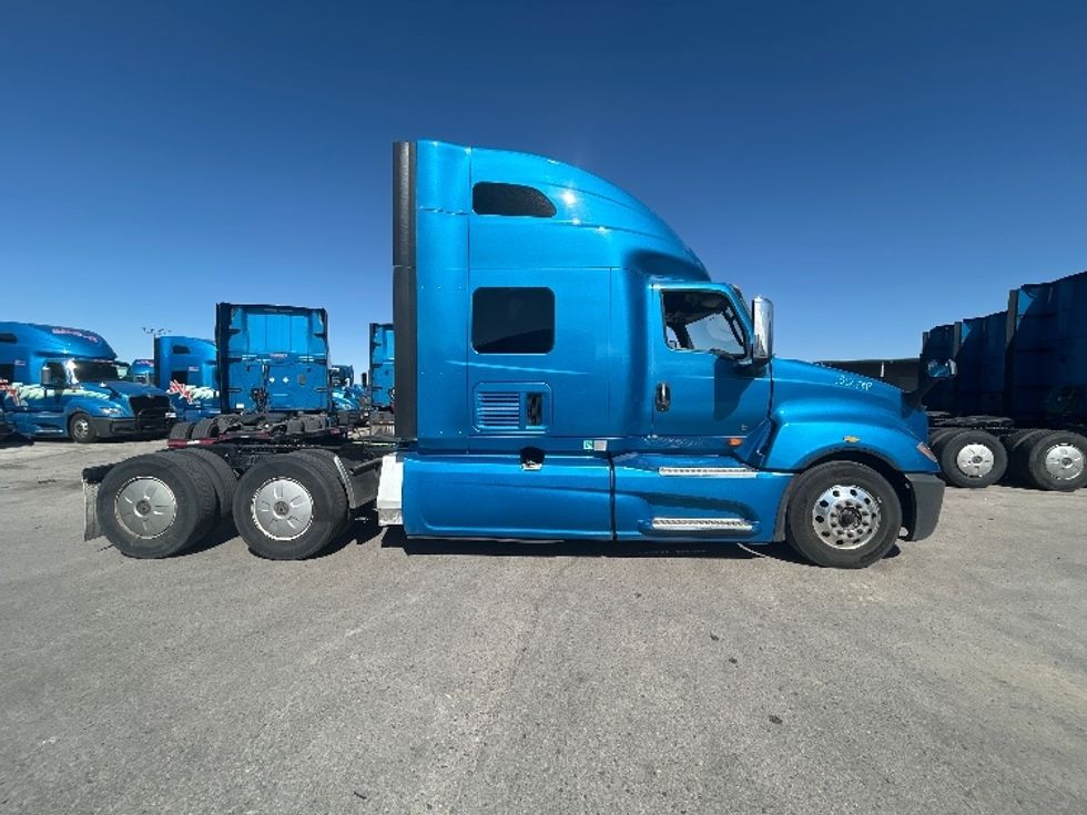 Sleeper Tractor-Heavy Duty Tractors-International-2021-LT625-El Paso-TX-721,593\n\t\tmiles-$ 33,250 - Image 8