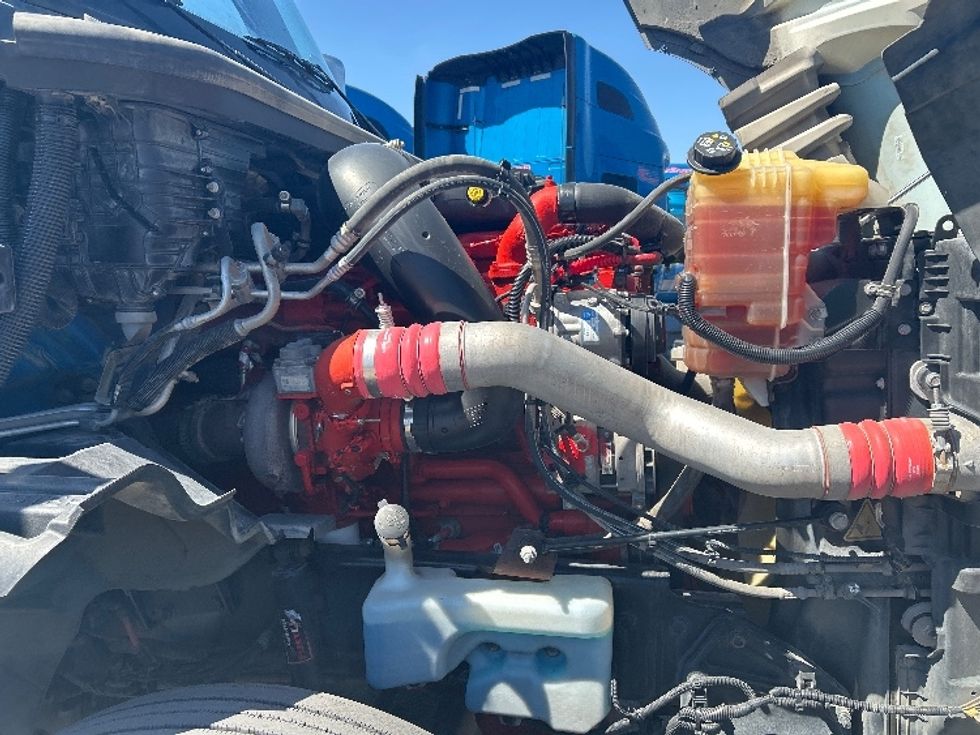 Sleeper Tractor-Heavy Duty Tractors-International-2021-LT625-El Paso-TX-727,015\n\t\tmiles-$ 33,250 - Image 20