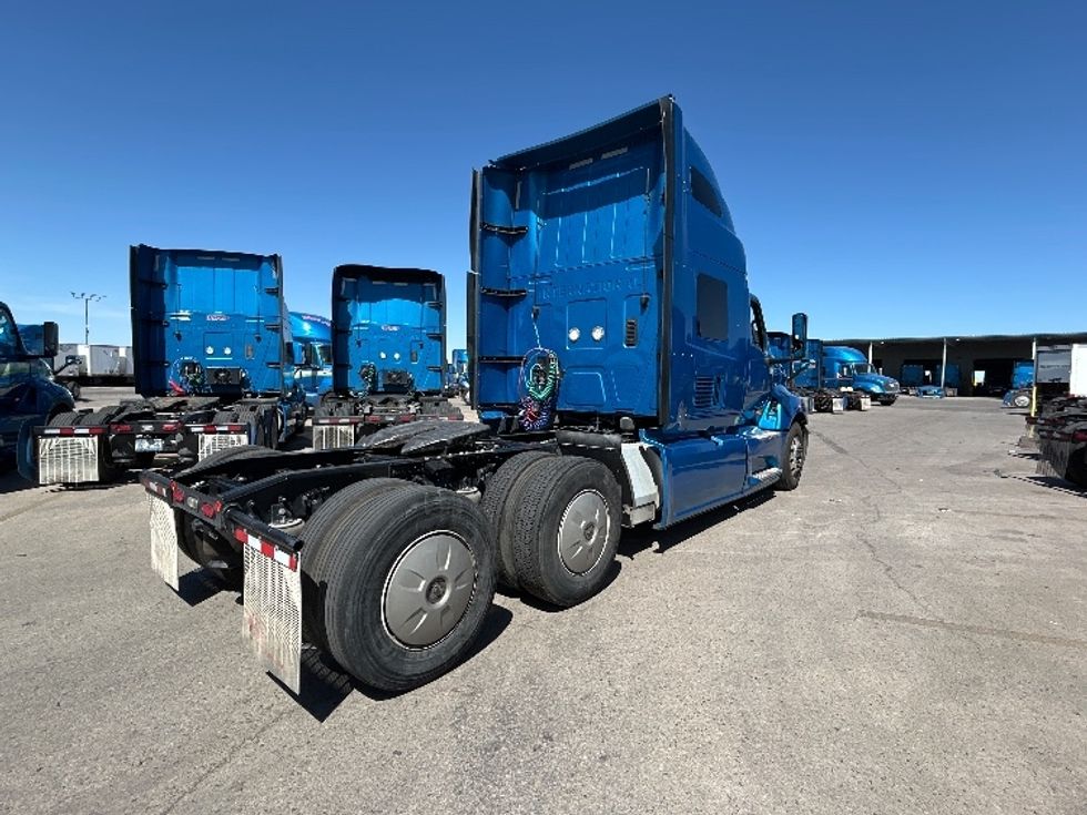 Sleeper Tractor-Heavy Duty Tractors-International-2021-LT625-El Paso-TX-727,015\n\t\tmiles-$ 33,250 - Image 7