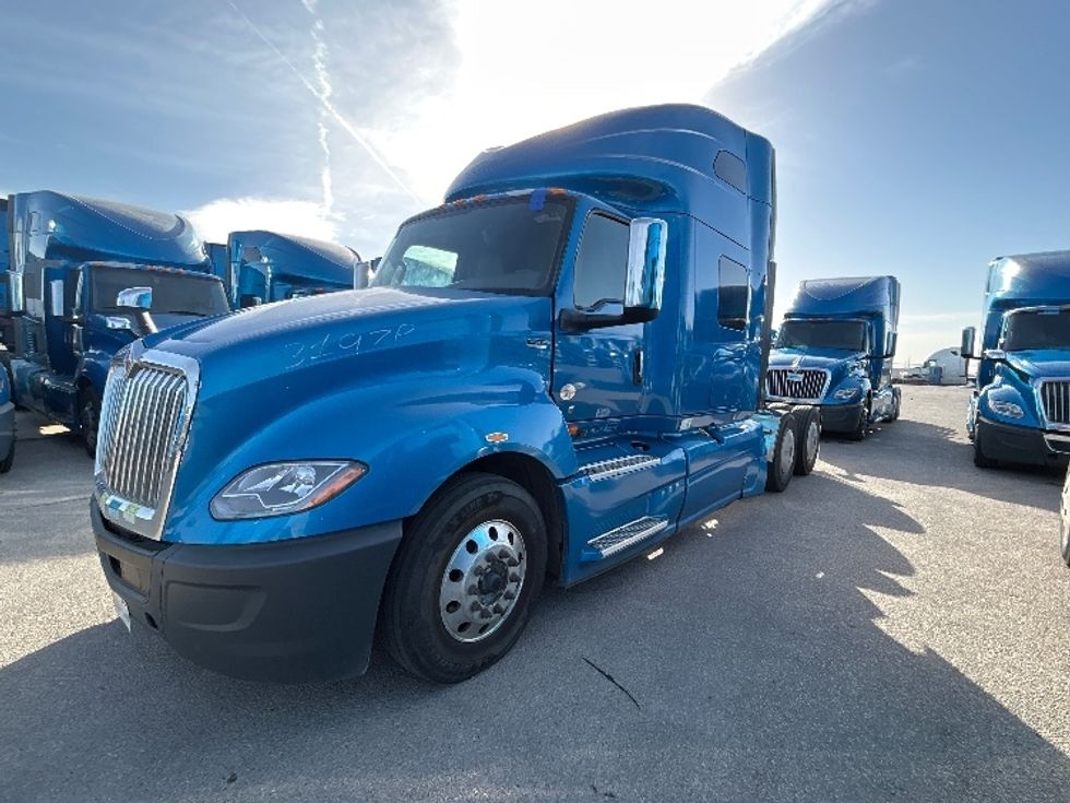 Sleeper Tractor-Heavy Duty Tractors-International-2021-LT625-El Paso-TX-727,158\n\t\tmiles-$ 32,500 - Image 3
