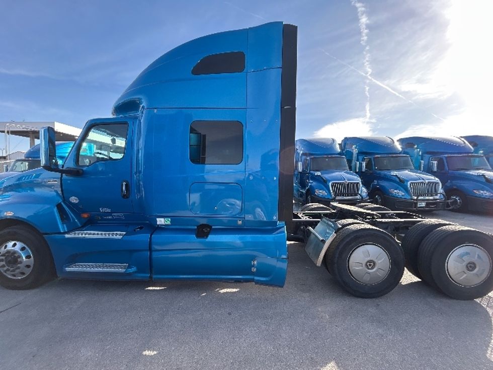 Sleeper Tractor-Heavy Duty Tractors-International-2021-LT625-El Paso-TX-727,158\n\t\tmiles-$ 32,500 - Image 4