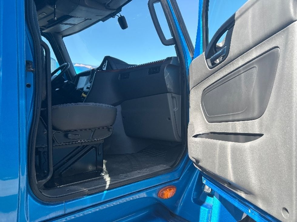 Sleeper Tractor-Heavy Duty Tractors-International-2021-LT625-El Paso-TX-728,977\n\t\tmiles-$ 27,750 - Image 13