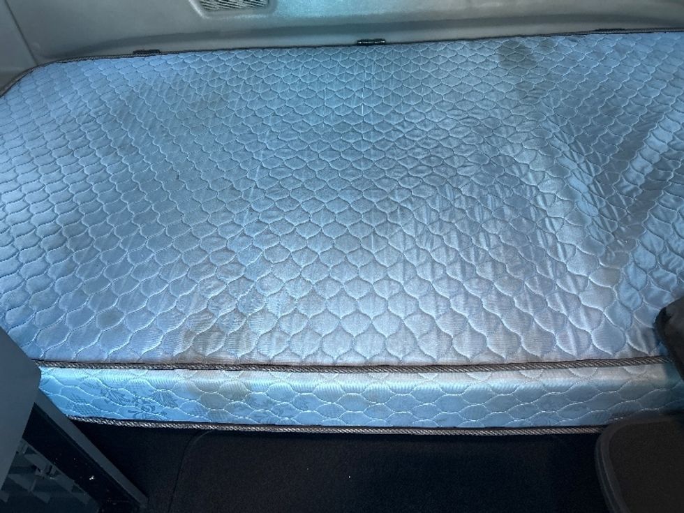 Sleeper Tractor-Heavy Duty Tractors-International-2021-LT625-El Paso-TX-728,977\n\t\tmiles-$ 27,750 - Image 17