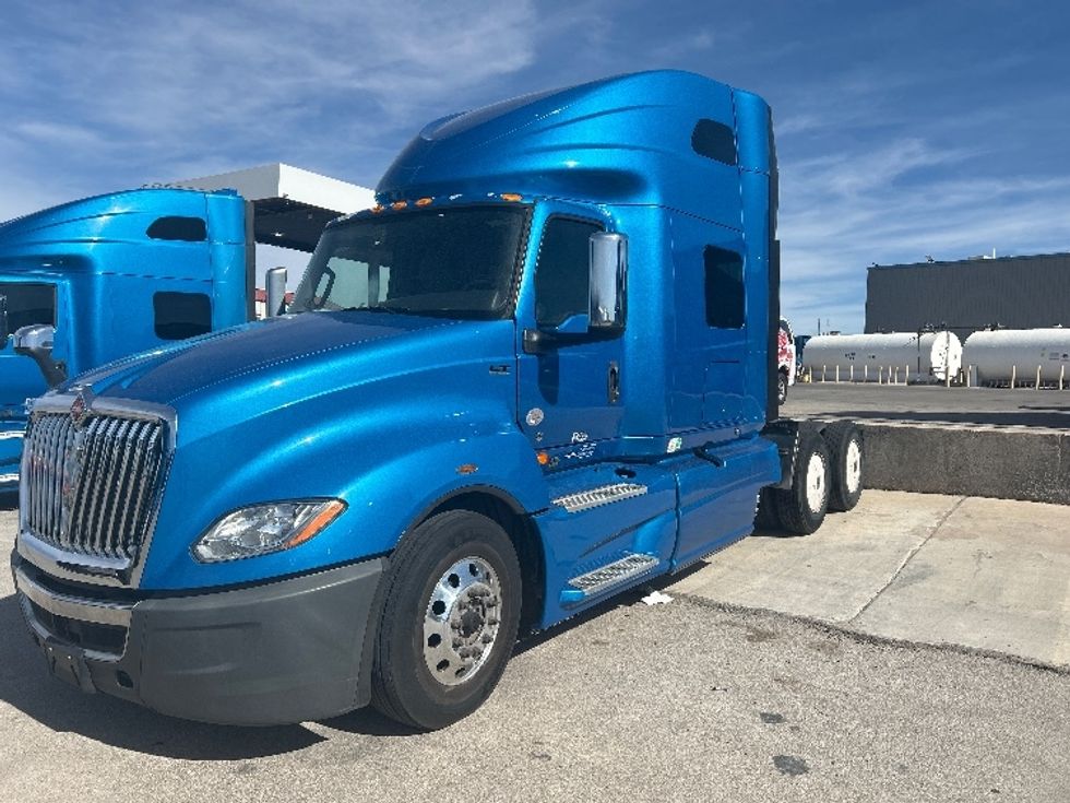 Sleeper Tractor-Heavy Duty Tractors-International-2021-LT625-El Paso-TX-729,262\n\t\tmiles-$ 27,750 - Image 3