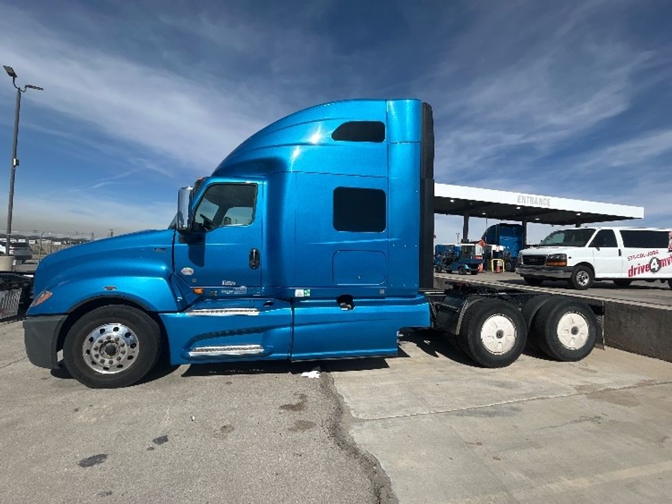 Sleeper Tractor-Heavy Duty Tractors-International-2021-LT625-El Paso-TX-729,262\n\t\tmiles-$ 27,750 - Image 4