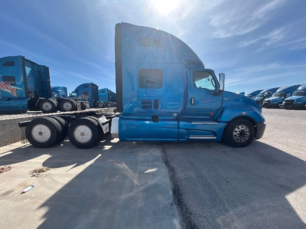Sleeper Tractor-Heavy Duty Tractors-International-2021-LT625-El Paso-TX-729,262\n\t\tmiles-$ 27,750 - Image 8
