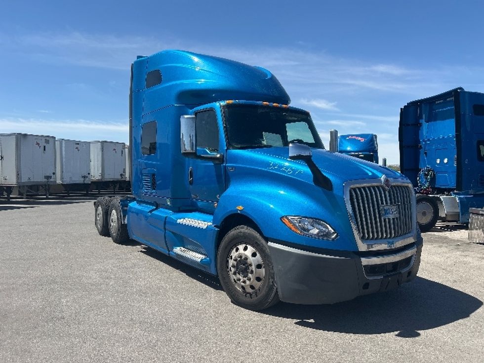 Sleeper Tractor-Heavy Duty Tractors-International-2021-LT625-El Paso-TX-732,465\n\t\tmiles-$ 34,250 - Image 1