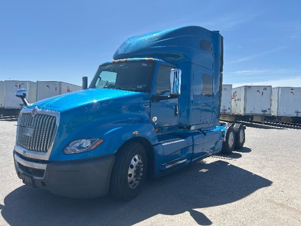 Sleeper Tractor-Heavy Duty Tractors-International-2021-LT625-El Paso-TX-732,465\n\t\tmiles-$ 34,250 - Image 3