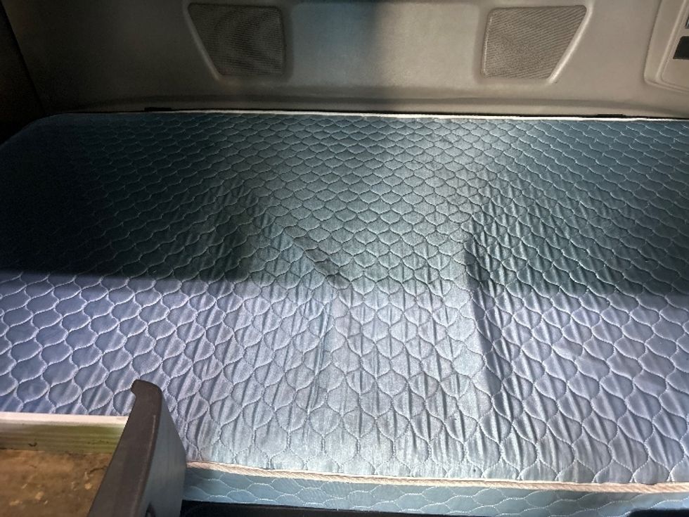 Sleeper Tractor-Heavy Duty Tractors-International-2021-LT625-El Paso-TX-733,897\n\t\tmiles-$ 33,500 - Image 17