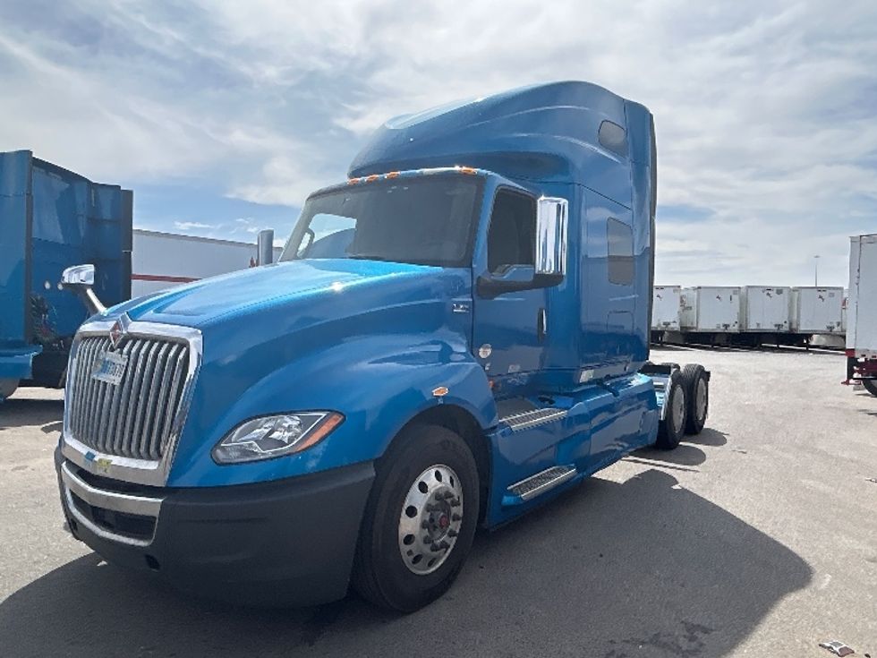 Sleeper Tractor-Heavy Duty Tractors-International-2021-LT625-El Paso-TX-733,897\n\t\tmiles-$ 33,500 - Image 3