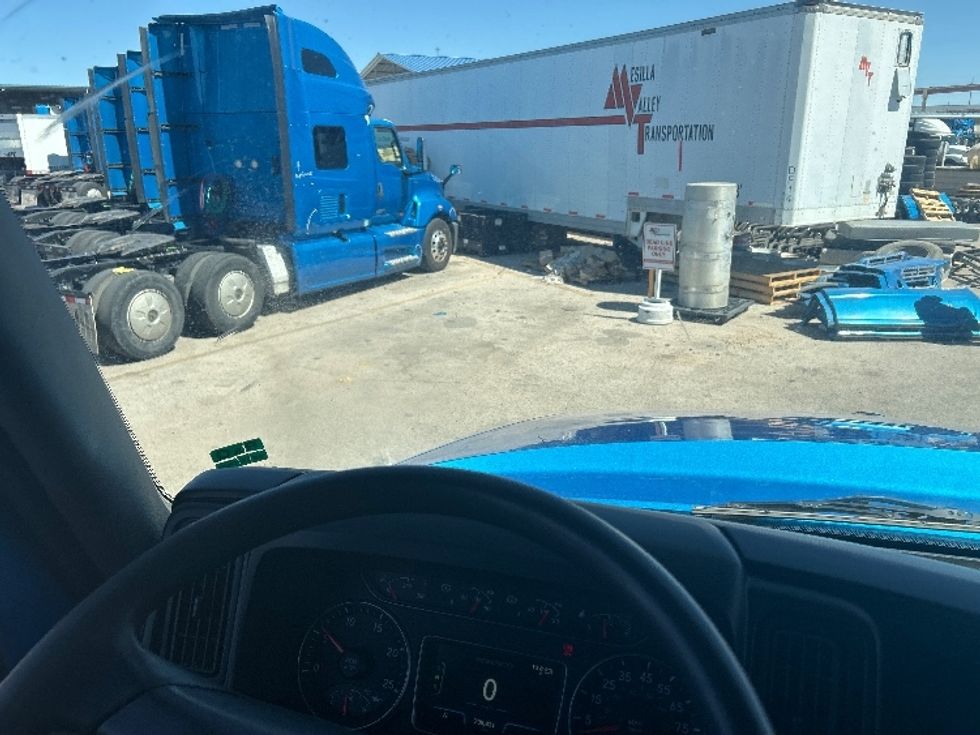 Sleeper Tractor-Heavy Duty Tractors-International-2021-LT625-El Paso-TX-738,830\n\t\tmiles-$ 33,250 - Image 11