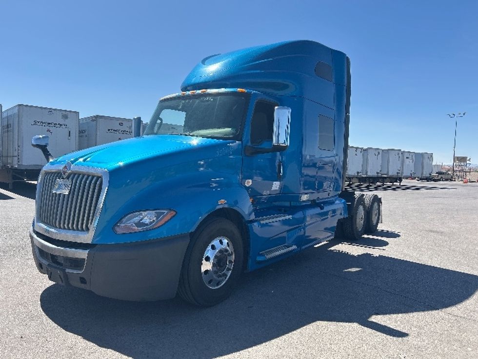 Sleeper Tractor-Heavy Duty Tractors-International-2021-LT625-El Paso-TX-738,830\n\t\tmiles-$ 33,250 - Image 3