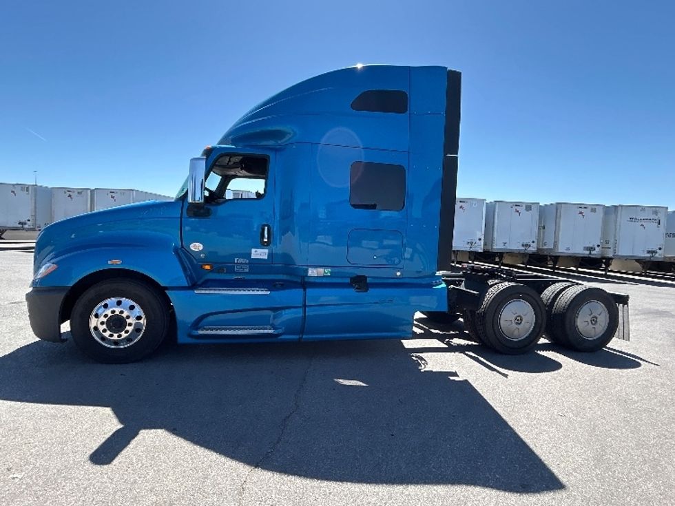 Sleeper Tractor-Heavy Duty Tractors-International-2021-LT625-El Paso-TX-738,830\n\t\tmiles-$ 33,250 - Image 4