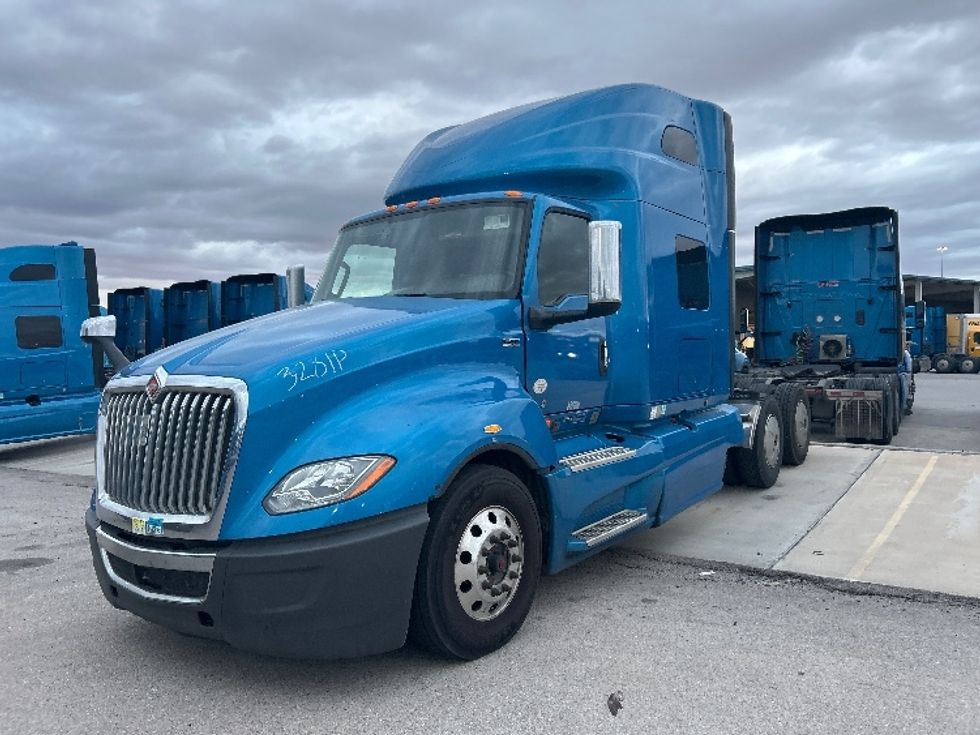 Sleeper Tractor-Heavy Duty Tractors-International-2021-LT625-El Paso-TX-743,804\n\t\tmiles-$ 28,500 - Image 3