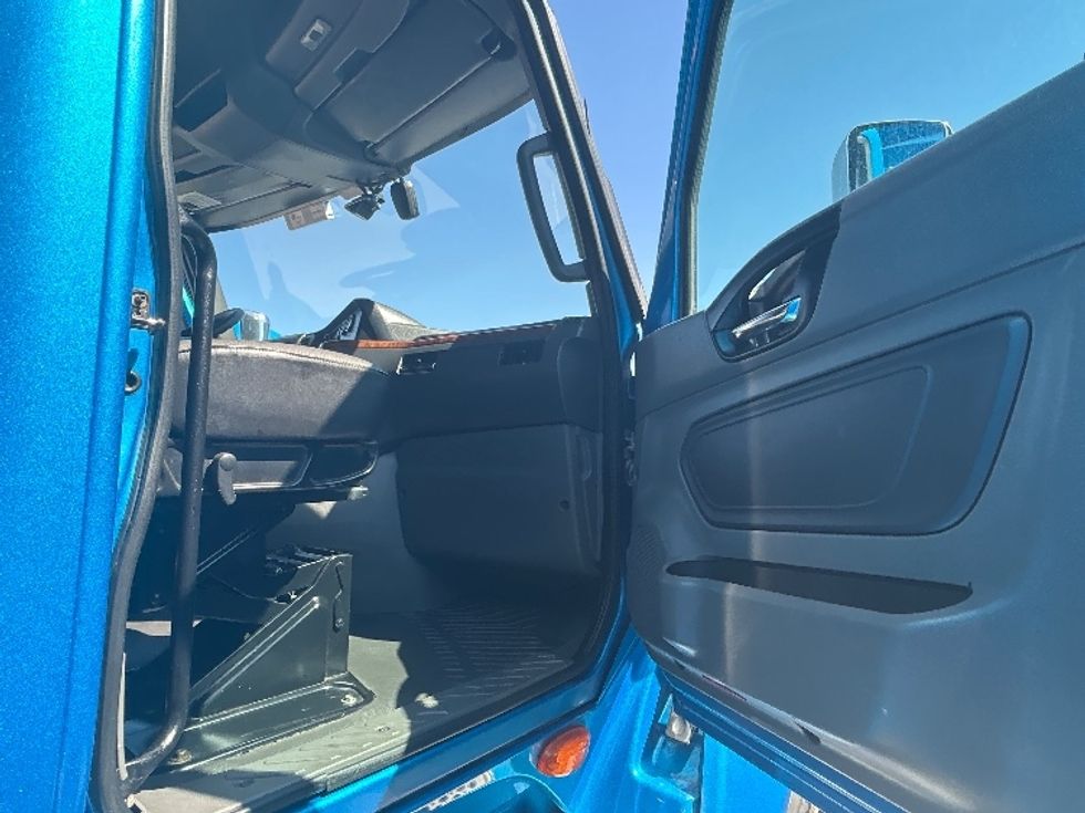 Sleeper Tractor-Heavy Duty Tractors-International-2021-LT625-El Paso-TX-744,213\n\t\tmiles-$ 33,250 - Image 13