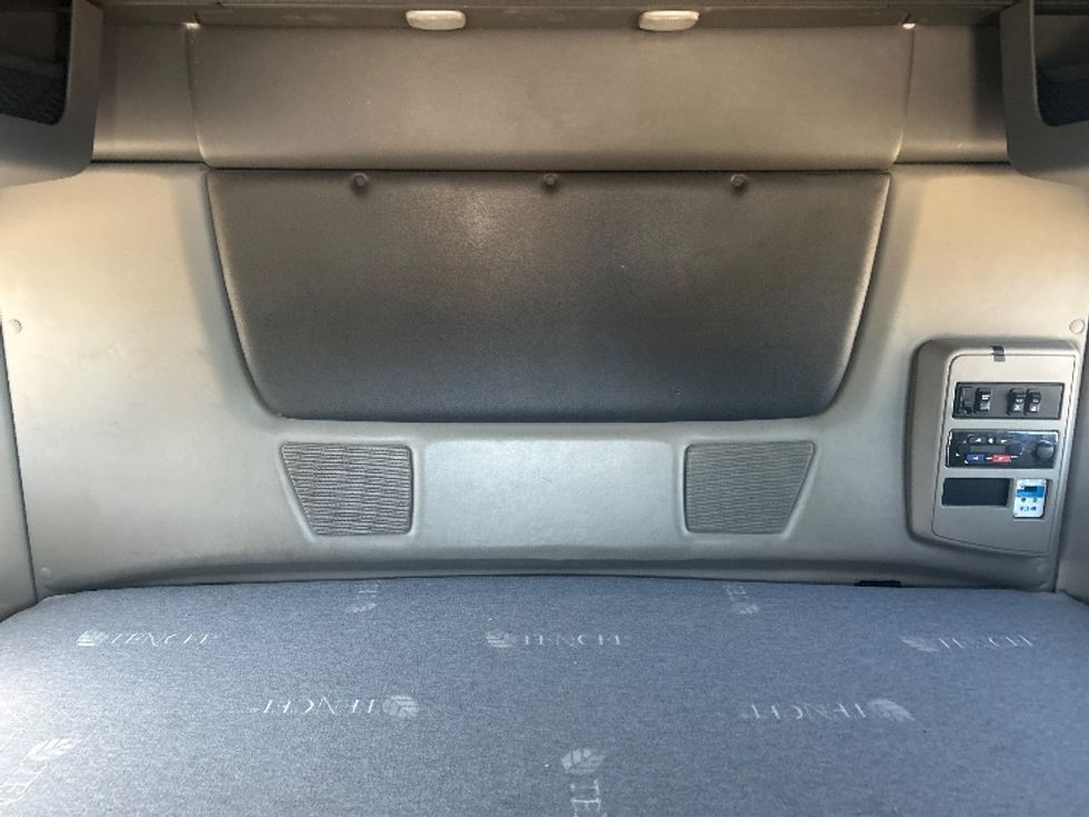 Sleeper Tractor-Heavy Duty Tractors-International-2021-LT625-El Paso-TX-744,213\n\t\tmiles-$ 33,250 - Image 16