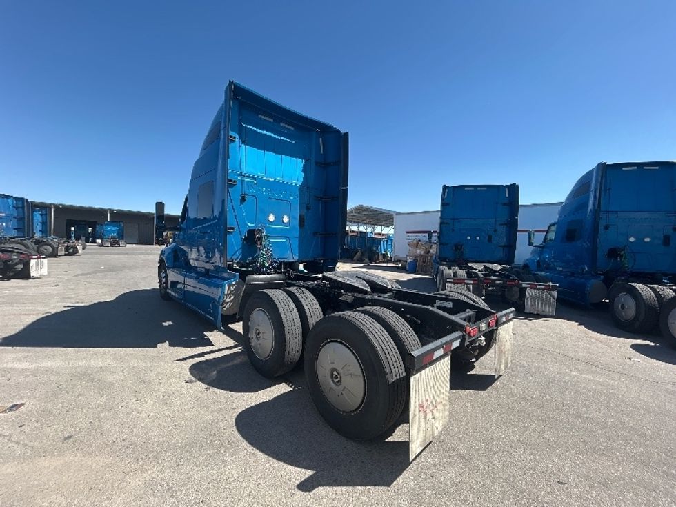 Sleeper Tractor-Heavy Duty Tractors-International-2021-LT625-El Paso-TX-744,213\n\t\tmiles-$ 33,250 - Image 5