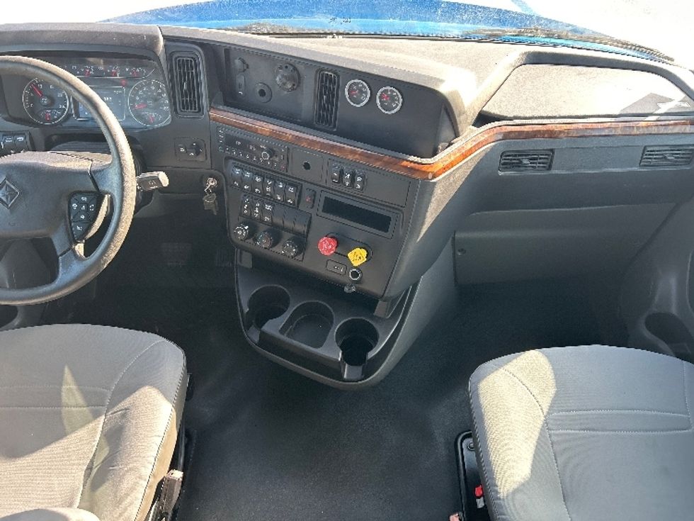 Sleeper Tractor-Heavy Duty Tractors-International-2021-LT625-El Paso-TX-745,312\n\t\tmiles-$ 30,750 - Image 12