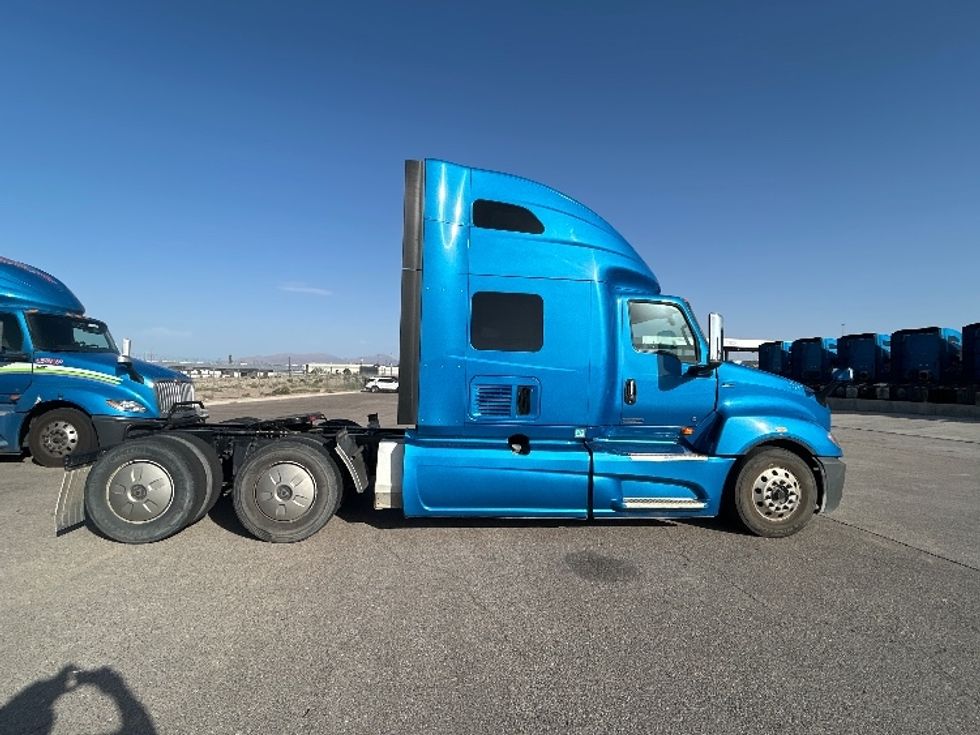 Sleeper Tractor-Heavy Duty Tractors-International-2021-LT625-El Paso-TX-745,312\n\t\tmiles-$ 30,750 - Image 8