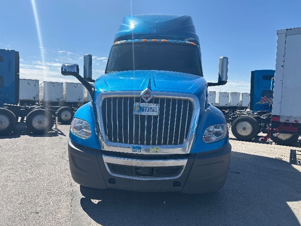 Sleeper Tractor-Heavy Duty Tractors-International-2021-LT625-El Paso-TX-748,092\n\t\tmiles-$ 33,250 - Image 2