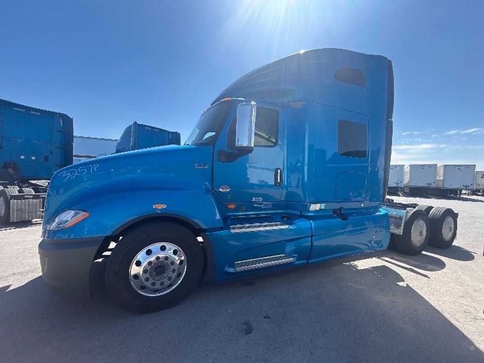 Sleeper Tractor-Heavy Duty Tractors-International-2021-LT625-El Paso-TX-748,092\n\t\tmiles-$ 33,250 - Image 4