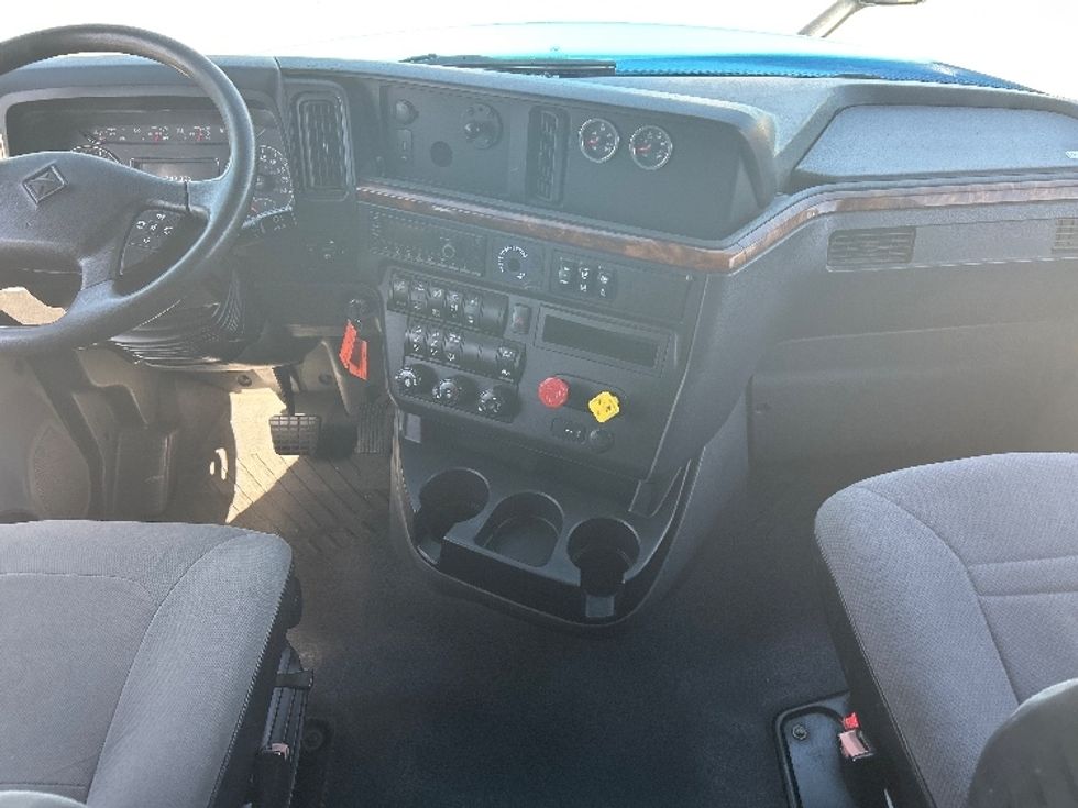 Sleeper Tractor-Heavy Duty Tractors-International-2021-LT625-El Paso-TX-748,305\n\t\tmiles-$ 32,500 - Image 12