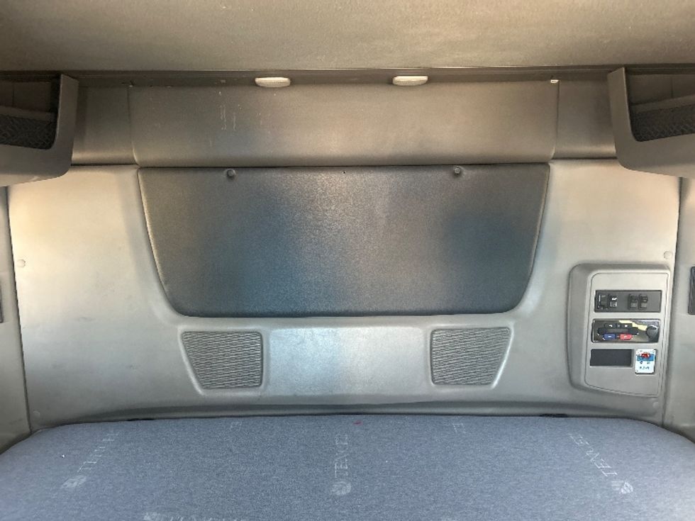 Sleeper Tractor-Heavy Duty Tractors-International-2021-LT625-El Paso-TX-748,305\n\t\tmiles-$ 32,500 - Image 16