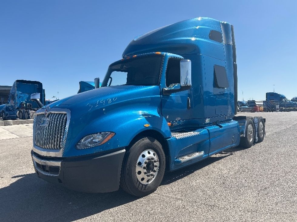 Sleeper Tractor-Heavy Duty Tractors-International-2021-LT625-El Paso-TX-748,305\n\t\tmiles-$ 32,500 - Image 3