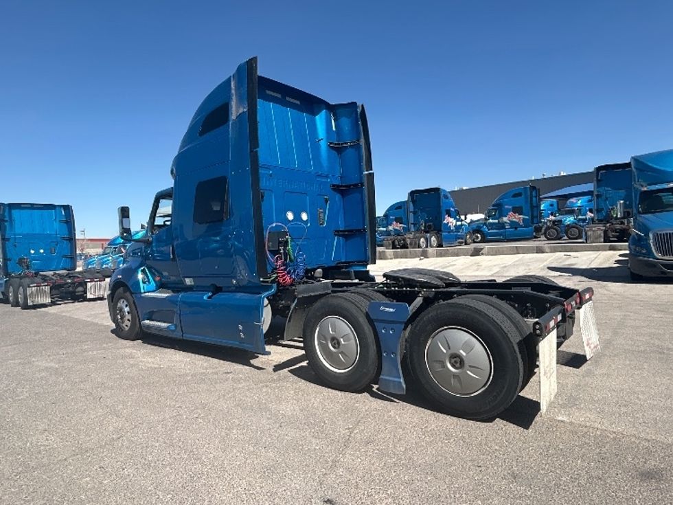 Sleeper Tractor-Heavy Duty Tractors-International-2021-LT625-El Paso-TX-748,305\n\t\tmiles-$ 32,500 - Image 5