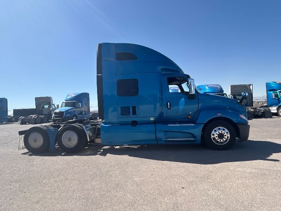 Sleeper Tractor-Heavy Duty Tractors-International-2021-LT625-El Paso-TX-748,305\n\t\tmiles-$ 32,500 - Image 8