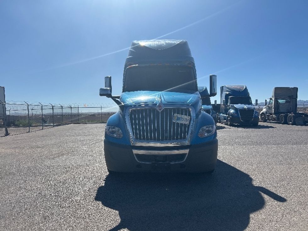 Sleeper Tractor-Heavy Duty Tractors-International-2021-LT625-El Paso-TX-749,506\n\t\tmiles-$ 27,750 - Image 2