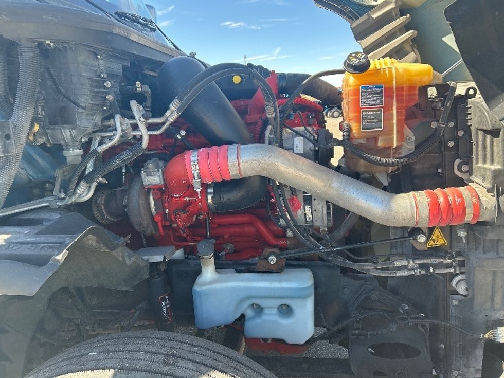 Sleeper Tractor-Heavy Duty Tractors-International-2021-LT625-El Paso-TX-749,506\n\t\tmiles-$ 27,750 - Image 20