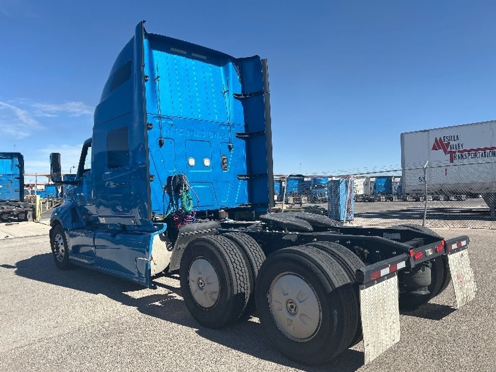 Sleeper Tractor-Heavy Duty Tractors-International-2021-LT625-El Paso-TX-749,506\n\t\tmiles-$ 27,750 - Image 5