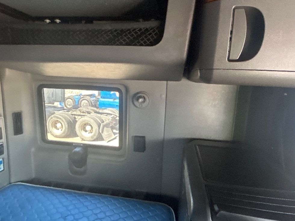 Sleeper Tractor-Heavy Duty Tractors-International-2021-LT625-El Paso-TX-750,008\n\t\tmiles-$ 27,750 - Image 18