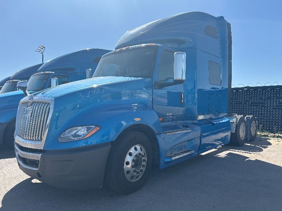 Sleeper Tractor-Heavy Duty Tractors-International-2021-LT625-El Paso-TX-750,008\n\t\tmiles-$ 27,750 - Image 3