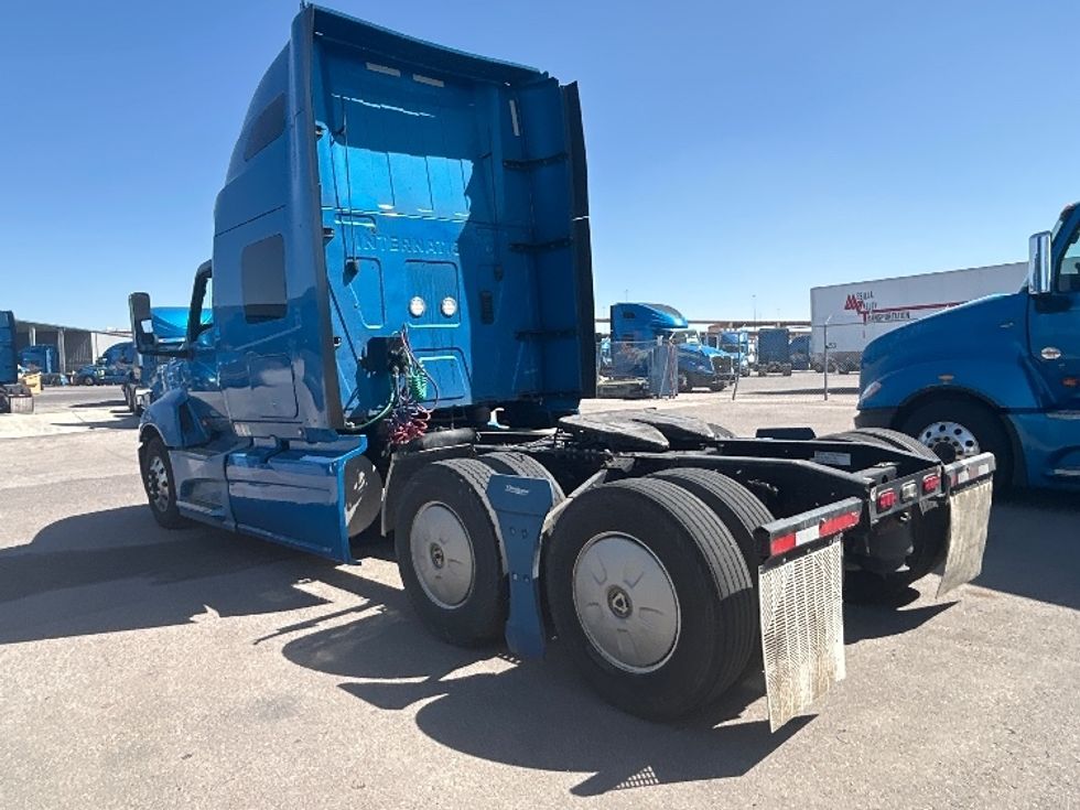 Sleeper Tractor-Heavy Duty Tractors-International-2021-LT625-El Paso-TX-750,008\n\t\tmiles-$ 27,750 - Image 5