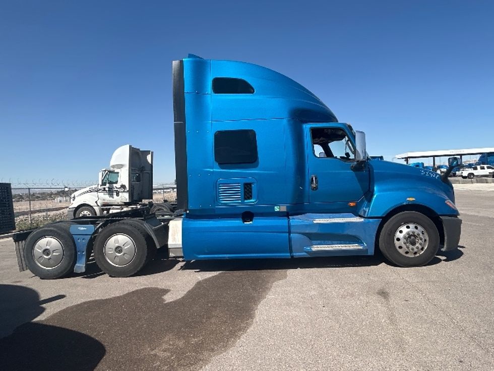 Sleeper Tractor-Heavy Duty Tractors-International-2021-LT625-El Paso-TX-750,008\n\t\tmiles-$ 27,750 - Image 8