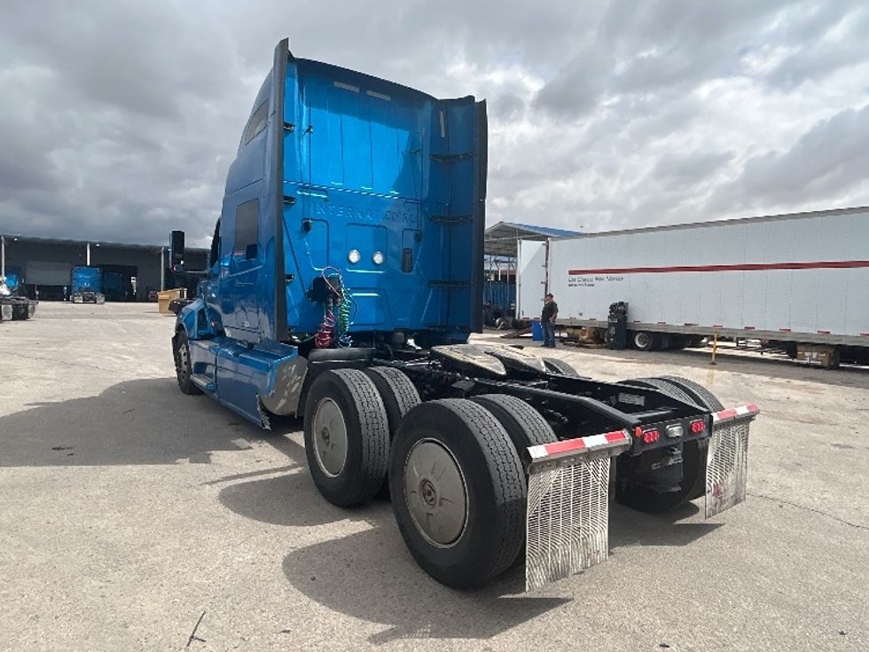 Sleeper Tractor-Heavy Duty Tractors-International-2021-LT625-El Paso-TX-751,105\n\t\tmiles-$ 31,250 - Image 5
